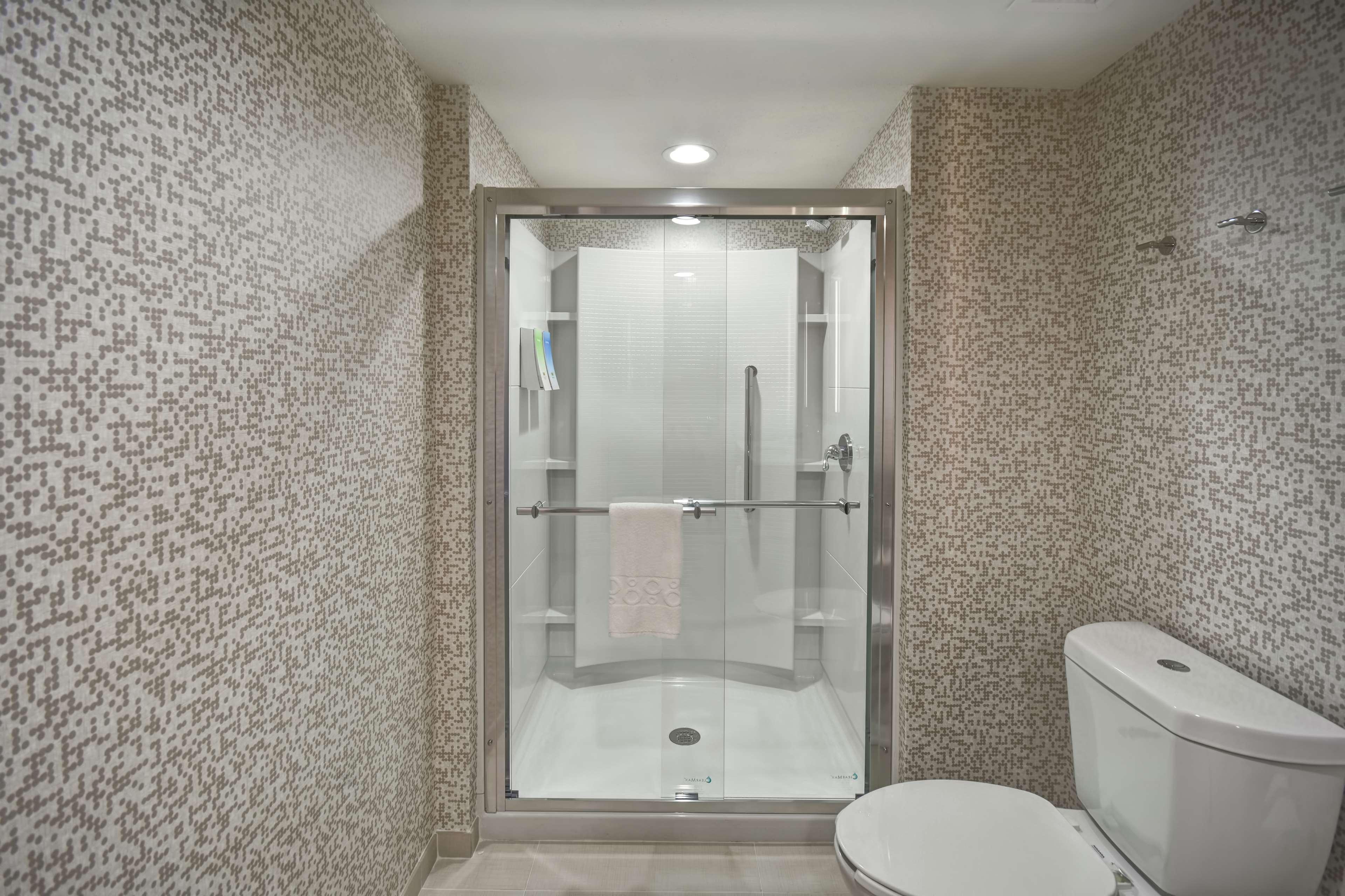 Home2 Suites By Hilton Франкфорт Экстерьер фото