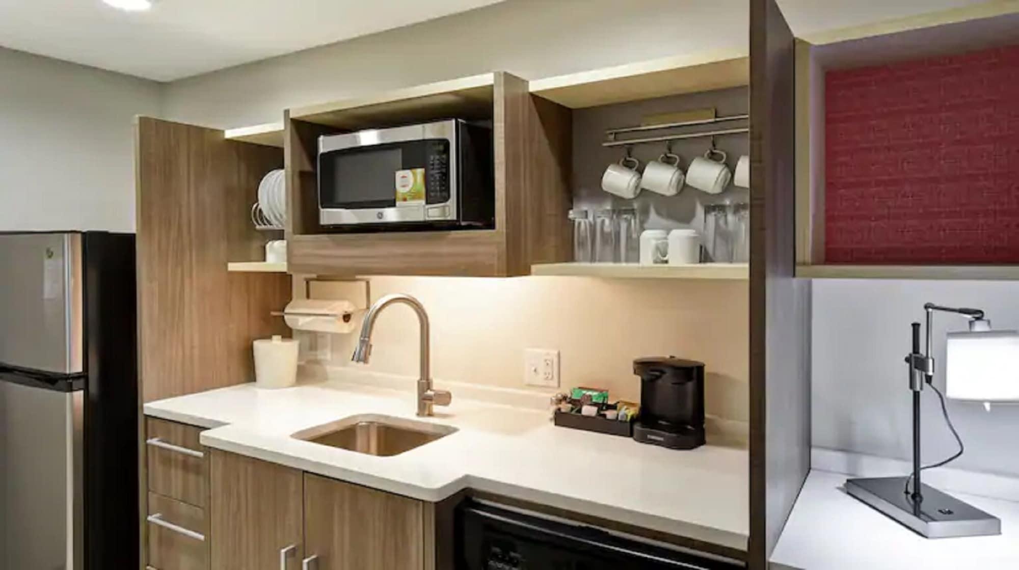 Home2 Suites By Hilton Франкфорт Экстерьер фото