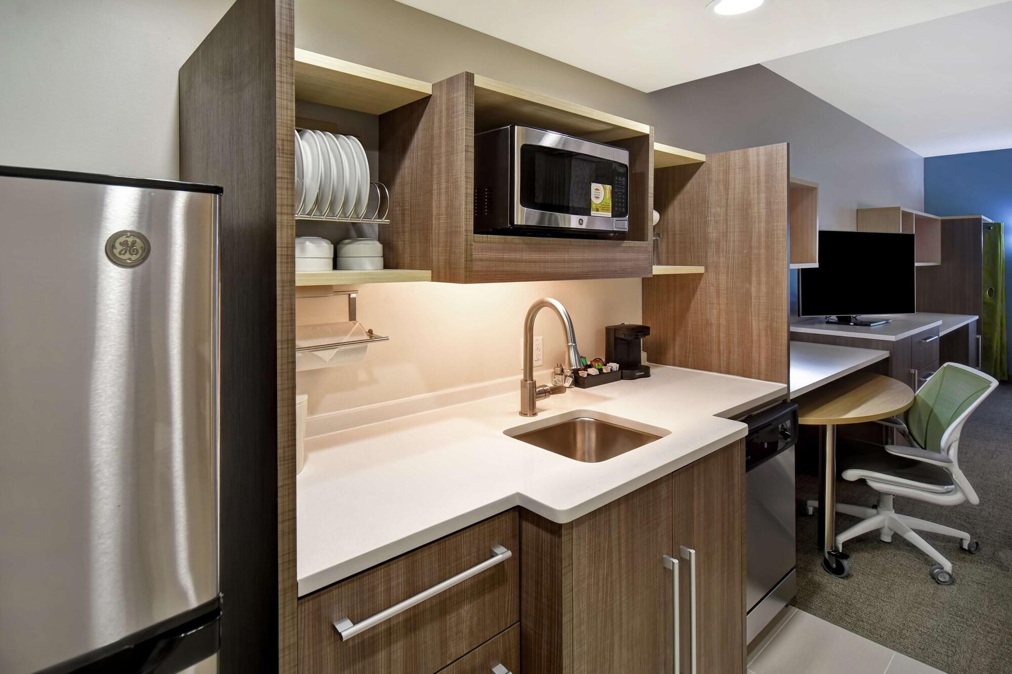 Home2 Suites By Hilton Франкфорт Экстерьер фото